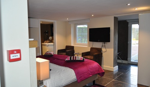 Economy Triple Room, 1 Bedroom, Ground Floor (low ceiling, 2 meter)
