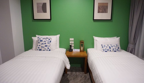Standard Twin Room