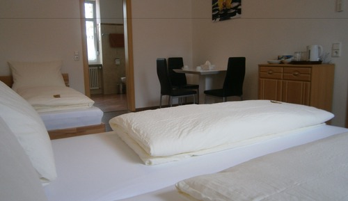 Comfort Triple Room, Non Smoking, Private Bathroom