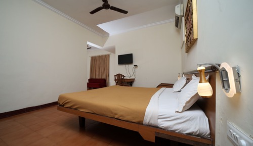 Deluxe Quadruple Room, 1 King Bed