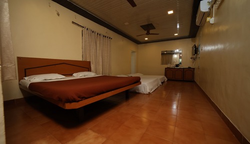 Basic Room, 1 Double Bed