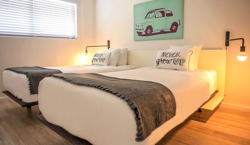 2 Bedrooms: One Queen, Two Twins