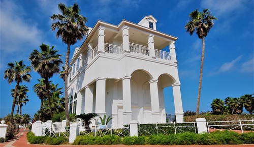 House, 4 Bedrooms