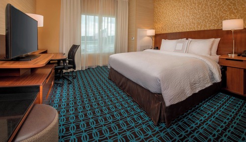 Room, 1 King Bed (Mobility Accessible, Tub)