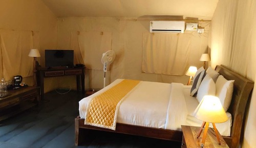 Swiss Premium Tented AC Room