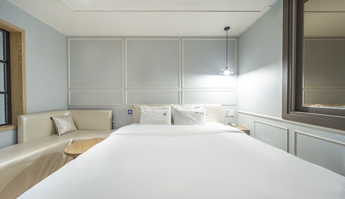 Room (Business Room-Comfortable rest (gamin)