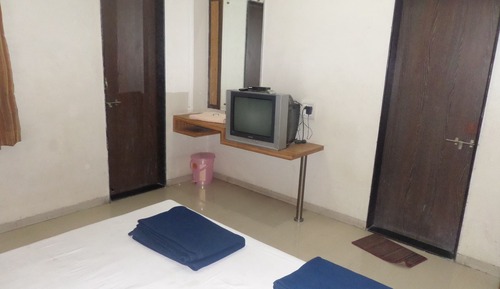 Deluxe Double Room, 1 Bedroom (AC)