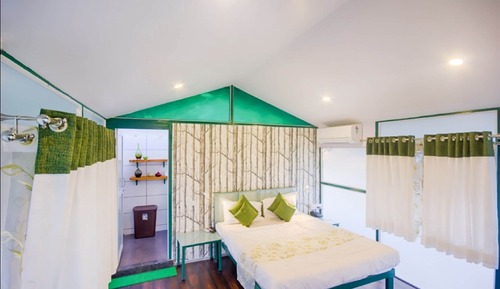 Luxury Cottage, 1 Bedroom (Lake View)