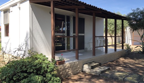 Bungalow, Patio, Garden View