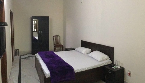 Standard Double Room, 1 King Bed