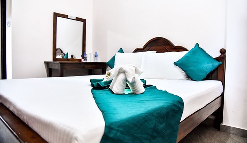 Standard Double Room, 1 Queen Bed, City View