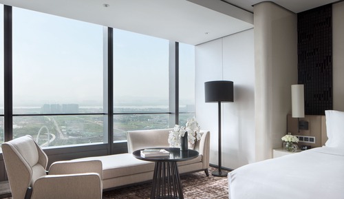 Deluxe Room, 1 King Bed