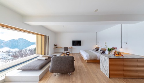 Double Room, 1 King Bed, Lake View
