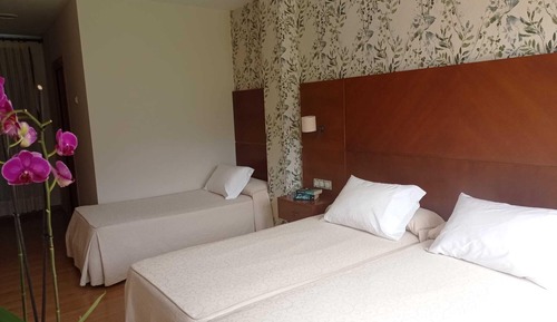 Triple Room, Accessible, Private Bathroom