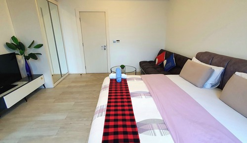 Exclusive Studio, Private Bathroom, Lake View