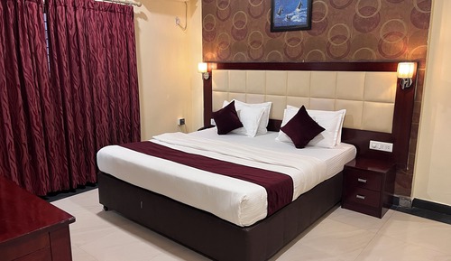 Deluxe Room, 1 King Bed