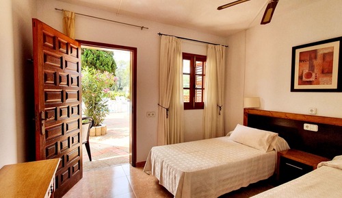 Classic Apartment, Multiple Beds, Kitchen, Poolside