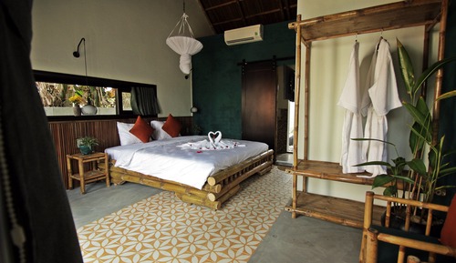 Superior Double Room, Balcony, Garden View