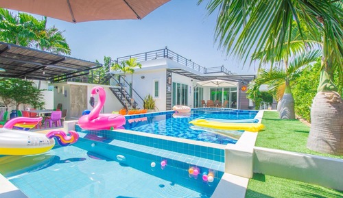 3 Bedrooms Villa