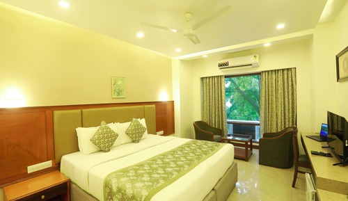 Deluxe Double or Twin Room