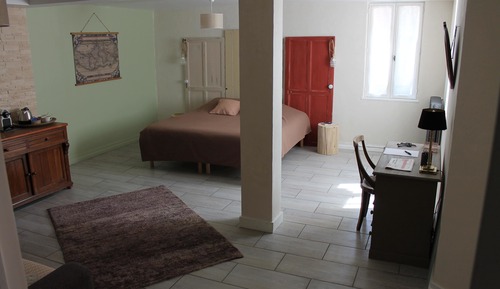 Superior Double Room, Garden View (Chambre Peintre)