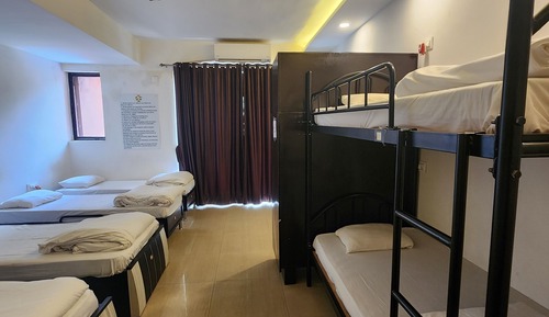 Luxury Shared Dormitory