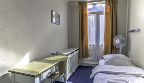 Single Room, Shared Bathroom