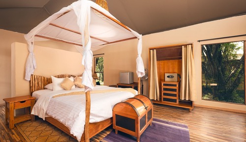 Standard Tent, 1 Queen Bed (Double)
