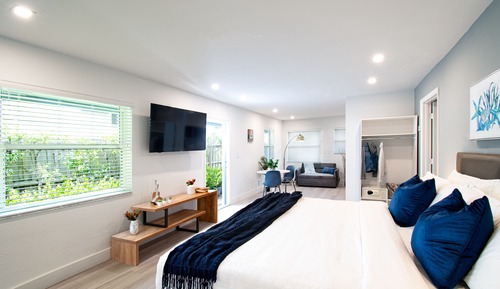Junior Tub Suite