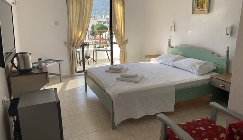 Standard Double or Twin Room, Mountain View, Beachfront
