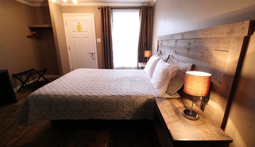 Comfort Room, 1 Queen Bed