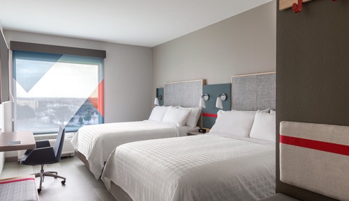 Standard Room, 2 Queen Beds (Mobility)