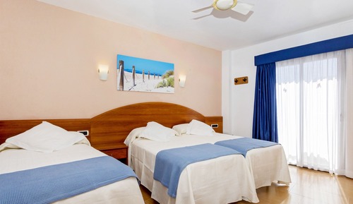 Superior Triple Room
