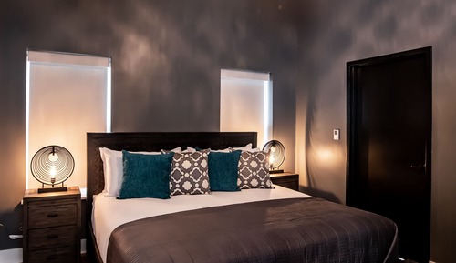 Luxurious Urban Suite 2