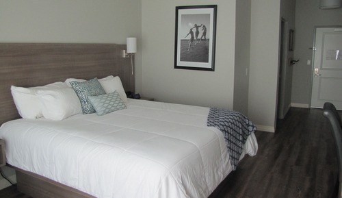 Standard Room, 1 King Bed, Accessible, Non Smoking