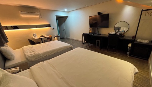 Royal Suite, Bathtub