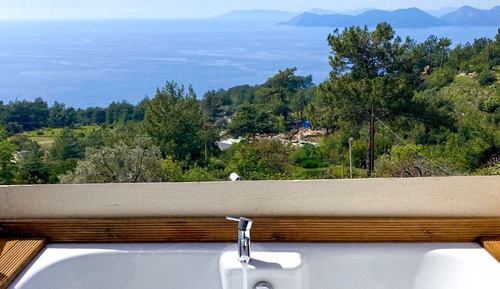 Elite Room, 1 King Bed, Jetted Tub, Sea View