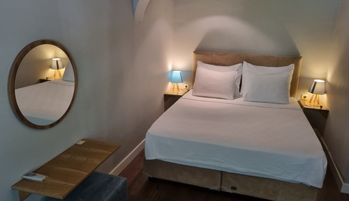 Premium Room, 1 Queen Bed, Jetted Tub, Garden View