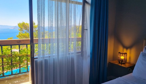 Superior Room, 1 Queen Bed, Balcony, Sea View