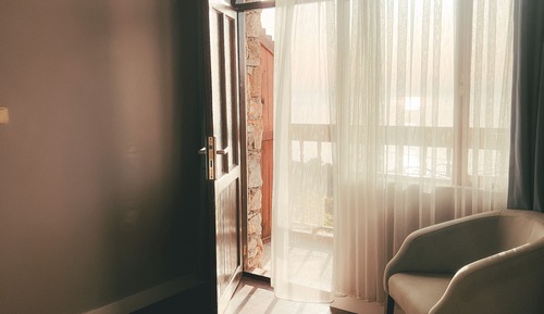 Deluxe Double or Twin Room, Multiple Beds, Balcony, Sea View
