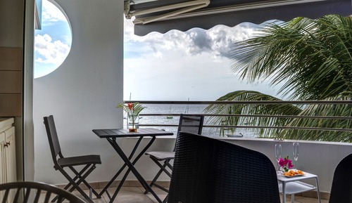 Luxury Studio, 2 Twin Beds, Sea View