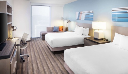 Room, 2 Queen Beds (Den)