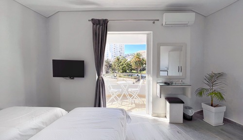 Standard Double Room, Balcony, Park View