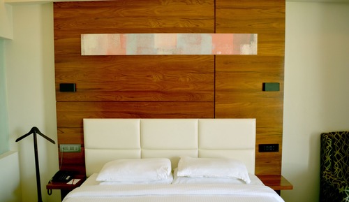 Elite Room