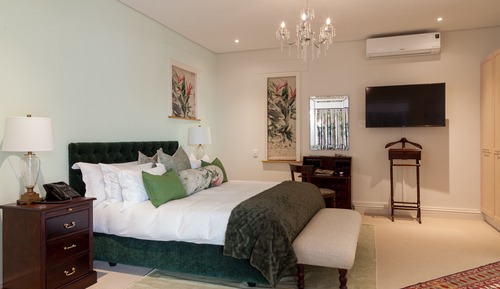 Suite (Courtyard)
