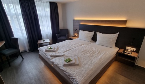 Deluxe Double Room, Private Bathroom