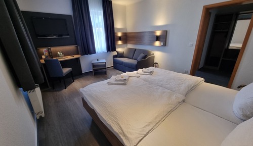 Standard Triple Room, Private Bathroom