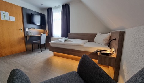 Deluxe Single Room, Private Bathroom
