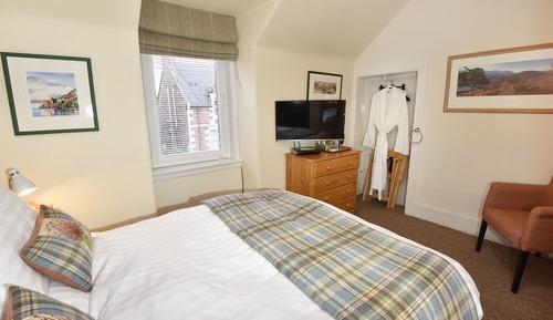 Double Room, Ensuite (Small)