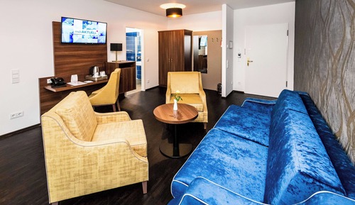 Suite, 2 Double Beds, Balcony